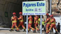 Simulacro de rescate de emergencia de Adif AV de una avería técnica con conato de incendio en un tren de mercancías, previo a la puesta en marcha de la variante de Pajares, en Pola de Gordón, León