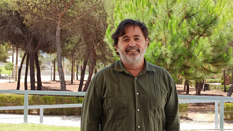 �scar Toro, periodista y activista.