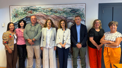 De izquierda a derecha, miembros del equipo del IDIS de Santiago:�Montserrat Corujo, Ana Marina Tarrazo, �ngel G�mez Amor�n, Manuela Gago, Carmen Dur�n, Esteban Castelao, Marta Pi�eiro y Sagrario P�rez Castellanos.