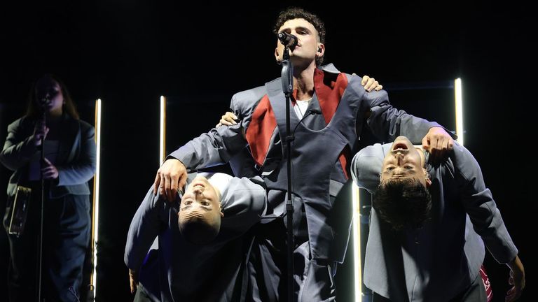 Mondra ofrecerá el concierto del día grande de las Festas da Ascensión en Santiago: «<span lang=