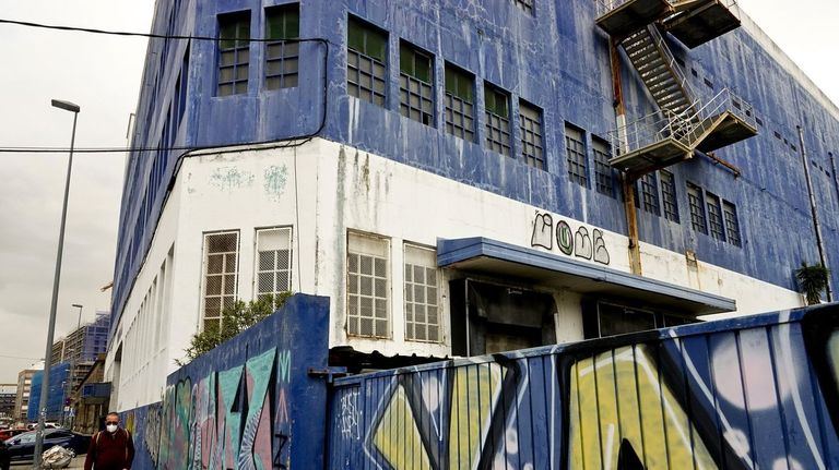 Investigan la muerte de un hombre en la nave abandonada de Pescanova en Vigo