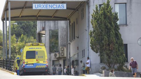 Exterior del servicio de urgencias del hospital Montecelo, en Pontevedra, el lunes 8 de agosto