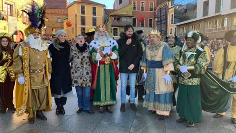 La alcaldesa de Gijn con los Reyes Magos