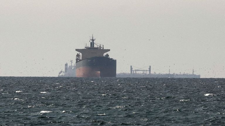 Estados Unidos bombardea instalaciones de Irán tras acusarle de violar el alto el fuego