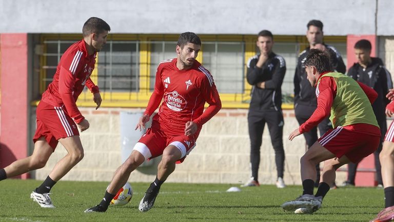 Derbi gallego en las alturas para arrancar el 2026