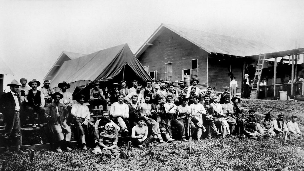 As qued el Pazo de Reirs, del Caldas.Entrega de diplomas en la clausura de las escuelas de baile de Airios da Terra, en la celebracin del 95 aniversario de la sociedad