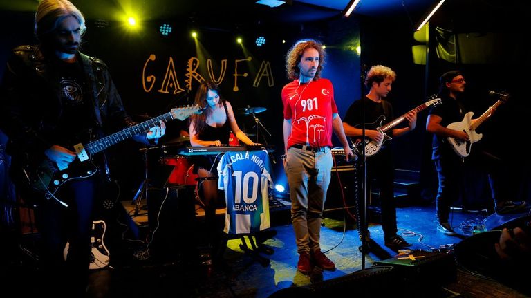 Álvaro Rivas, de Alcalá Norte: «Llevo ya dos conciertos en los que al cantar "La vida cañón" me sale un gallo y me estoy empezando a obsesionar»