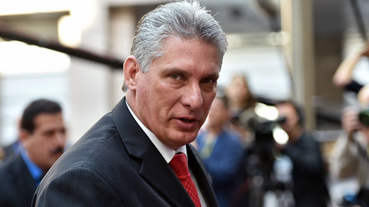 Un asturiano en mitad de las protestas de Chile.Miguel Mario D�az-Canel Berm�dez 