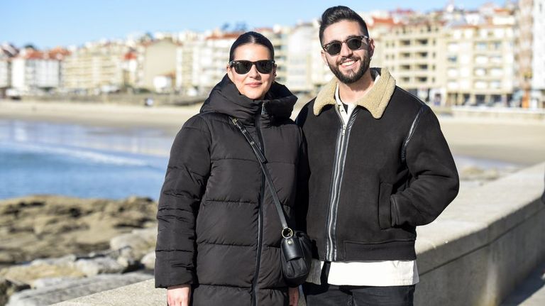 Primer domingo del año al sol en Sanxenxo: «Ahora tienes tranquilidad y aquí siempre se come bien»