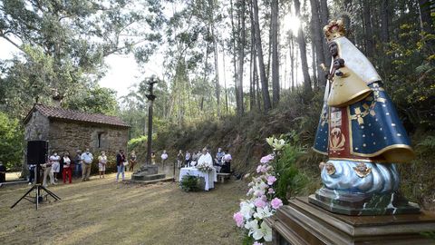 Los vecinos de Posmarcos no faltaron a su cita con A Guadalupe dos Cass