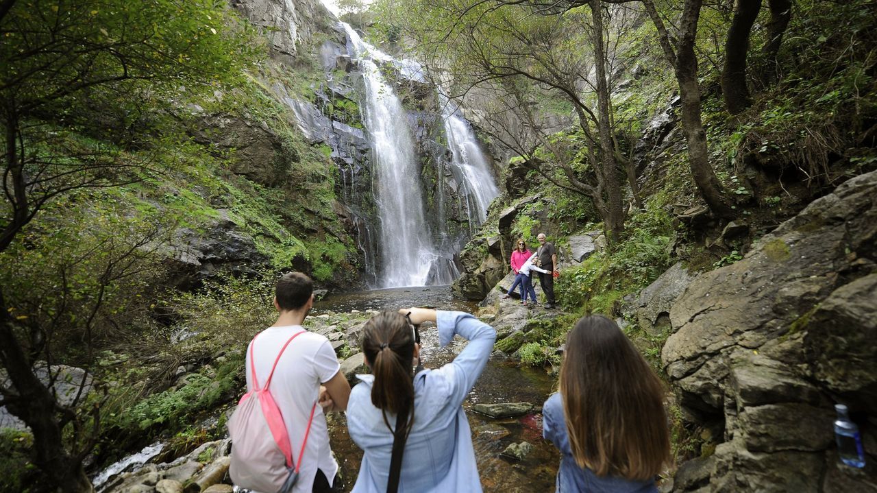 Alumnos del colegio de Bao peregrinan con Voz Natura desde Casaldeirigo hasta San Miguel.Las habitaciones disponibles del Mercure Lugo Centro