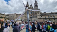 La manifestacin parti de la Alameda y termin en la plaza del Obradoiro, donde se dio lectura al manifiesto Temos Alternativa!