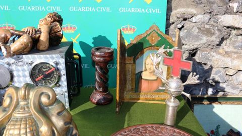 Detenidos dos hermanos como
responsables de m�s de 15 robos con fuerza en
viviendas del Principado de Asturias 