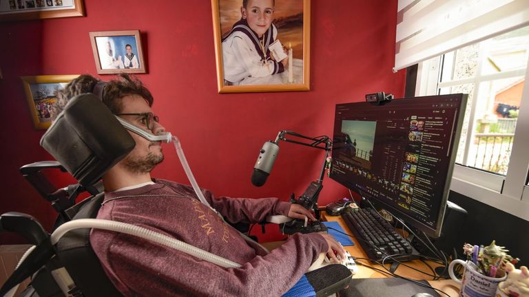 Pacientes electrodependientes un año después del apagón: «Somos muchos y muy vulnerables los que dependemos de la electricidad para vivir»