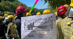 Losbomberos gallegos se movilizaron este ao en Santiago