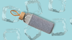 Las botellas de agua acumulan bacterias y hongos, por lo que deben limpiarse adecuadamente con frecuencia.