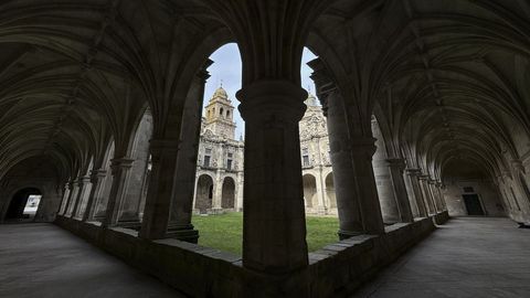 Claustro del monasterio de San Salvador de Celanova