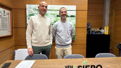 El Director del Patronato Deportivo Municipal de Siero, Virginio Ram�rez y el alcalde de Siero, �ngel Garc�a 'Cepi'.