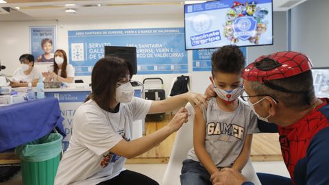 En el CHUO realizan durante el fin de semana la vacunación masiva contra la gripe a niños de entre seis meses y cinco años.