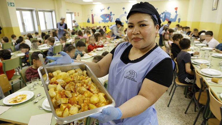 La nueva realidad de los comedores gallegos: hacer del brécol la comida favorita de los niños
