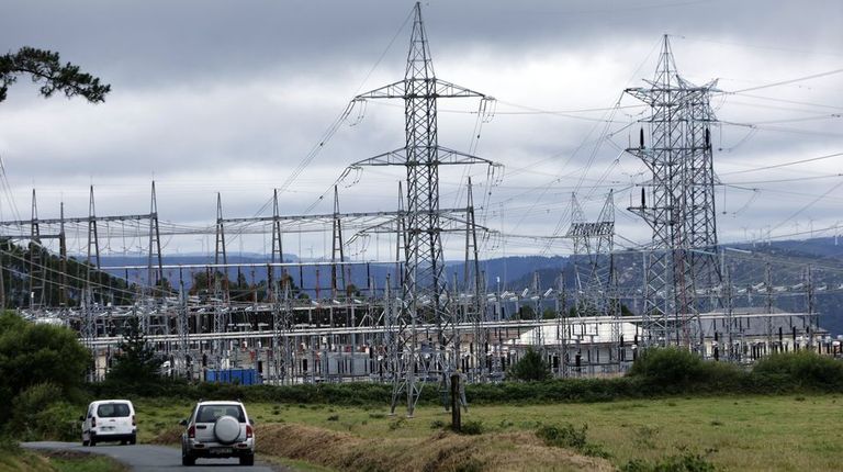 Apenas el 12 % de las solicitudes de acceso a la red eléctrica en España en 2025 recibieron el visto bueno