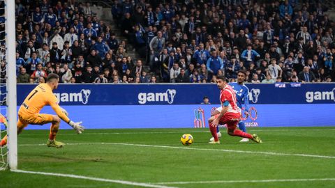 Hassan marca el 1-0 ante el Sporting