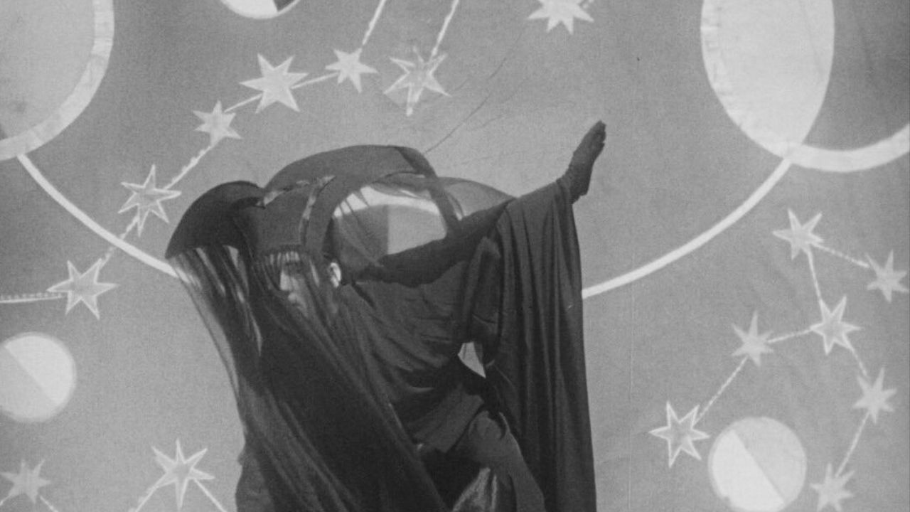 Lorca, con La Barraca, en unafilmacin originalde 1932.Fotograma del corto La venganza de Yuki, dirigido por Quentin Tarantino