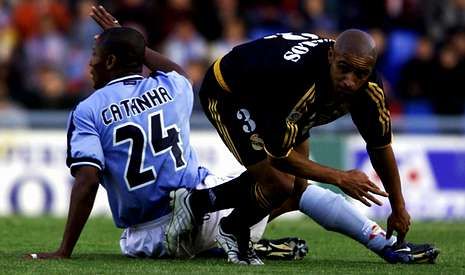 El duelo entre Catanha y Roberto Carlos pertenece a la �ltima victoria del Celta en Liga el 5 de mayo del 2001.