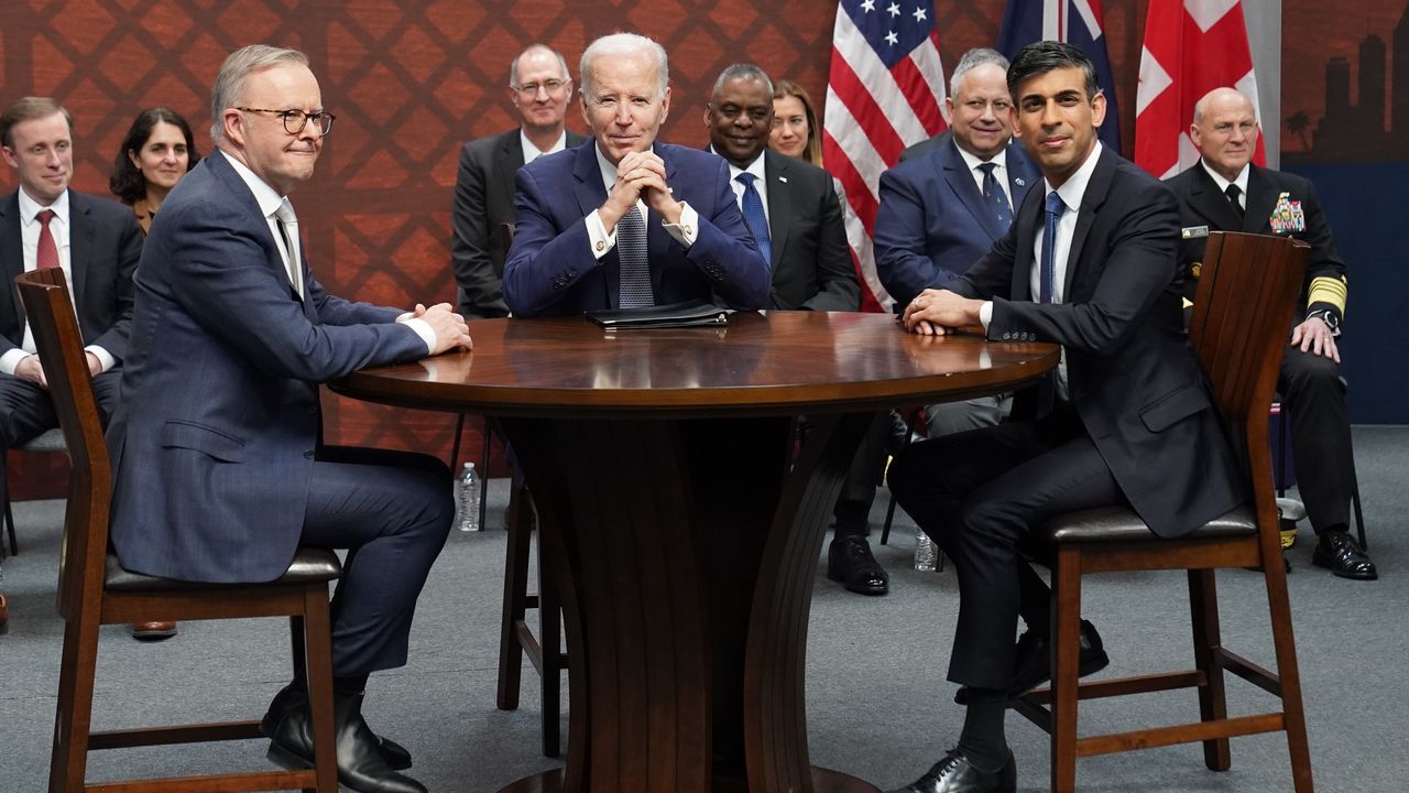 Biden, con los primeros ministros de Australia y el Reino Unido.