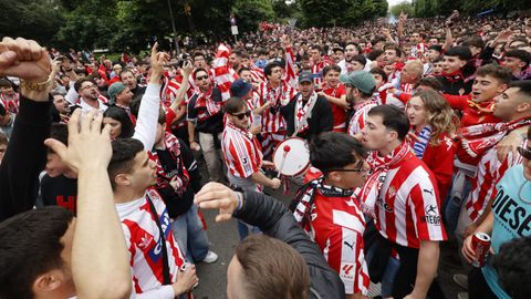 Recibimiento al Real Sporting en la previa del partido de playoff contra el Espanyol