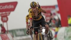 El esloveno Primož Roglic del equipo Jumbo-Visma gana la decimoséptima etapa de la Vuelta a España disputada este miércoles entre Ribadesella y el Alto de Angliru, de 124,5 km de recorrido