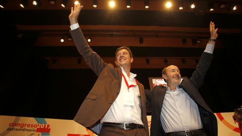 Junto a José Ramón Gómez Besteiro, nuevo secretario xeral del PSdeG, en el 2013
