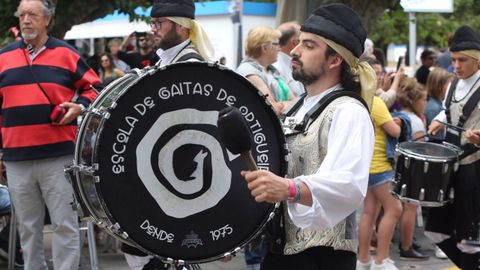 La Escola de Gaitas de Ortigueira (en imagen de archivo) participó del evento.
