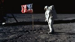 Neil Armstrong en su ya legendario paseo por la superficie de la Luna