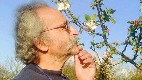 José Antonio Cadaveira, componente de la compañía Oístes? Teatro, en uno de los ensayos de «Primavera»