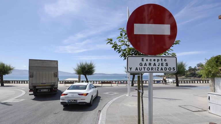 Entran en vigor los nuevos sentidos del tráfico en Silgar, en Sanxenxo