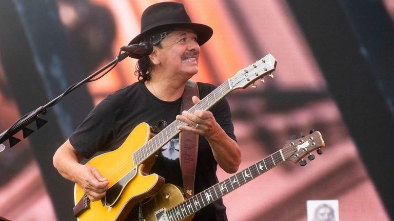 Santana, Cher y Whitney Houston, entre los homenajeados al Mérito Especial de los Grammy