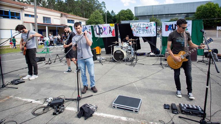 La comunidad educativa del CEIP Marcón entrega 700 euros a la oenegé Save The Children