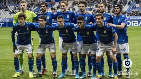 Once del Real Oviedo ante el Huesca