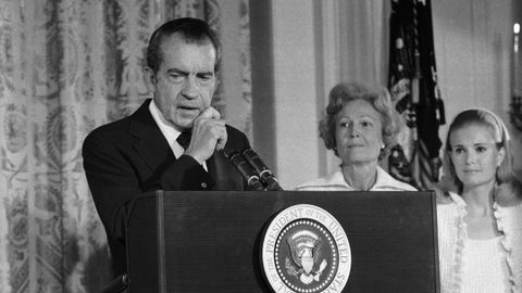 Nixon, anunciando su dimisión, el 8 de agosto de 1974