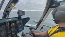 Los buzos de la Guardia Civil buscarn al marinero desaparecido en el interior del barco hundido