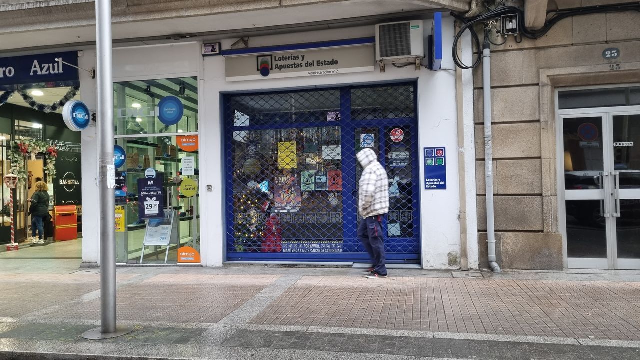 Pescados y mariscos para�Nochebuena.Arantza Portabales, Berto y �rica Esmor�s. 