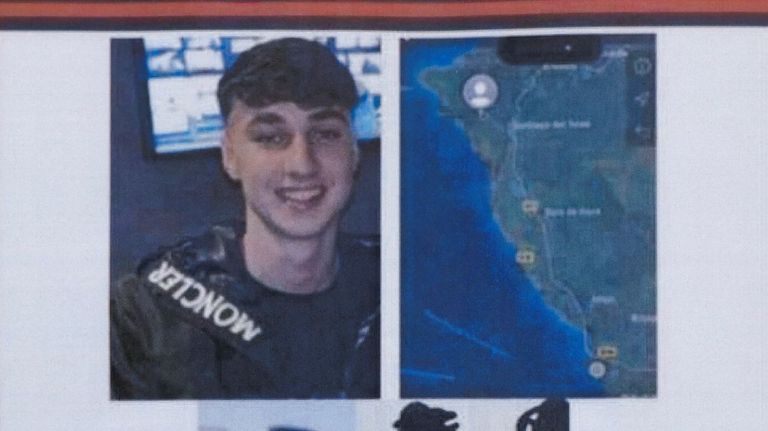 Carteles repartidos por Tenerife en busca de una pista sobre Jay Slater