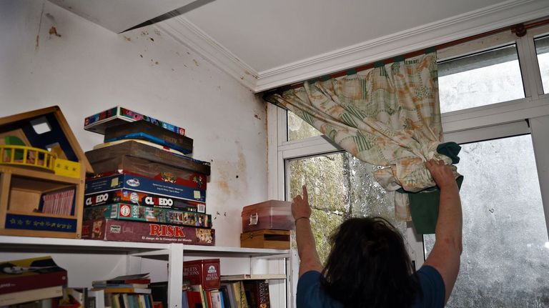 Un edificio en ruinas de Vigo con una orden de derribo de 2020 sigue causando daños