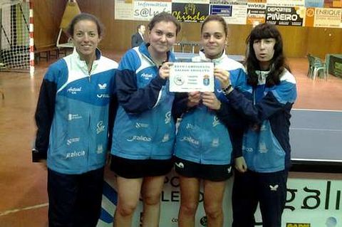 El equipo femenino del Arteal se impuso en la final al Monteporreiro.
