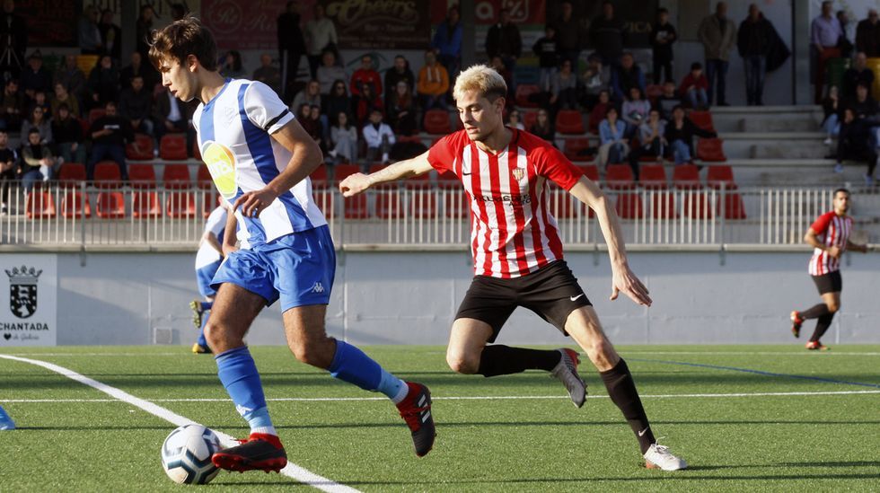 Im�genes que dej� un soleado domingo de carnaval.El accidente se produjo cerca de la depuradora de Sarria