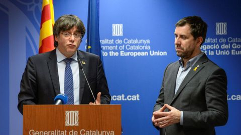 Puigdemont y Comn en la comparecencia informativa que ofrecieron en Bruselas