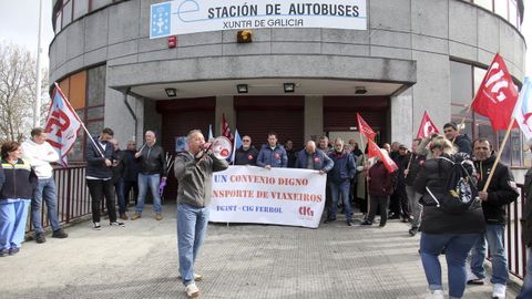 Protestas en la estacin de autobuses de Ferrol