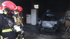 Incendio en un garaje de Oleiros