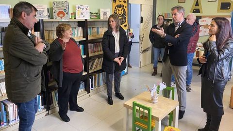En octubre del 2022, el entonces delegado del Gobierno, Miones, visit Antas de Ulla, con al anterior alcalde, Javier Varela, y la nueva alcaldesa, Pilar Garca Porto